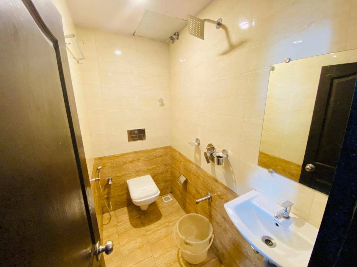 Airport Inn Residency Мумбаи Экстерьер фото