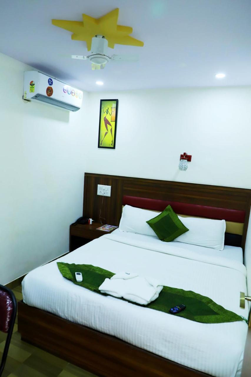 Airport Inn Residency Мумбаи Экстерьер фото