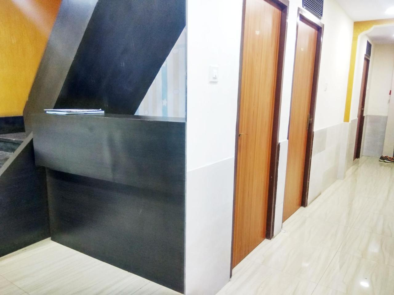 Airport Inn Residency Мумбаи Экстерьер фото