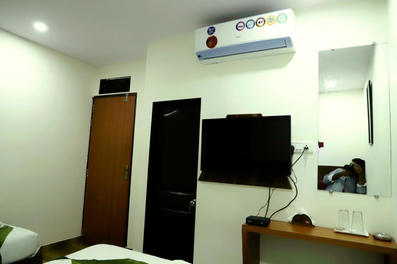 Airport Inn Residency Мумбаи Экстерьер фото