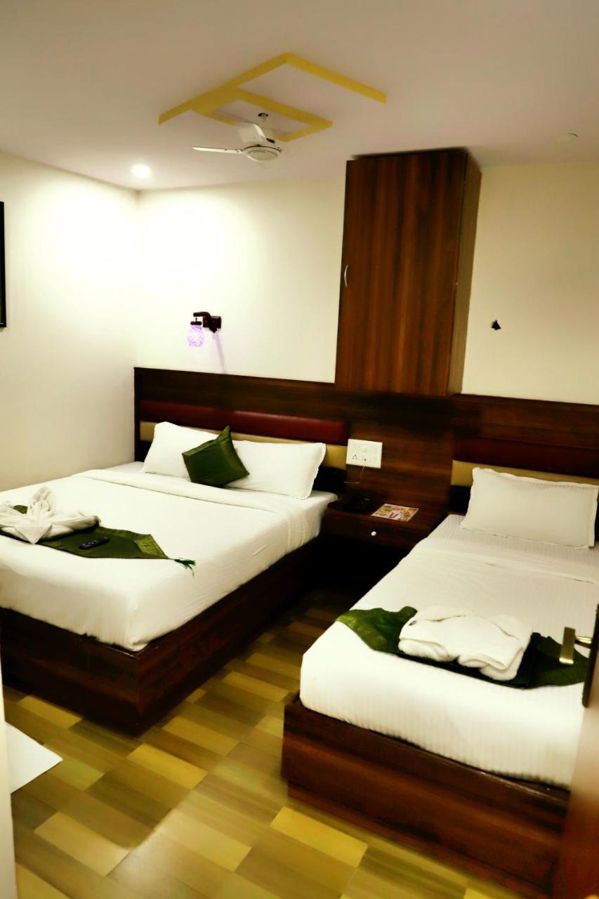Airport Inn Residency Мумбаи Экстерьер фото